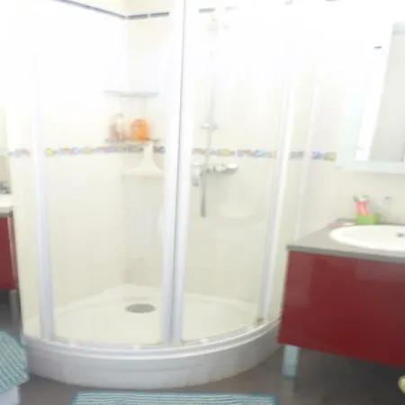 Cap Vert 1 شقة سيكس-فور-لو-بلاج